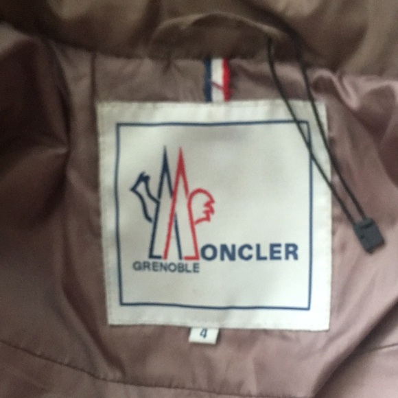 Moncler real fur padding - Picture 8 of 11